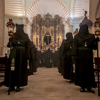 Procesión de Martes Santo con la Virgen de la Esperanza