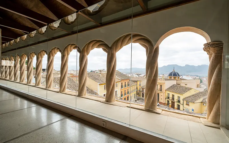 Vista desde la planta tercera del Museo Jerónimo Molina sección de aarqueología